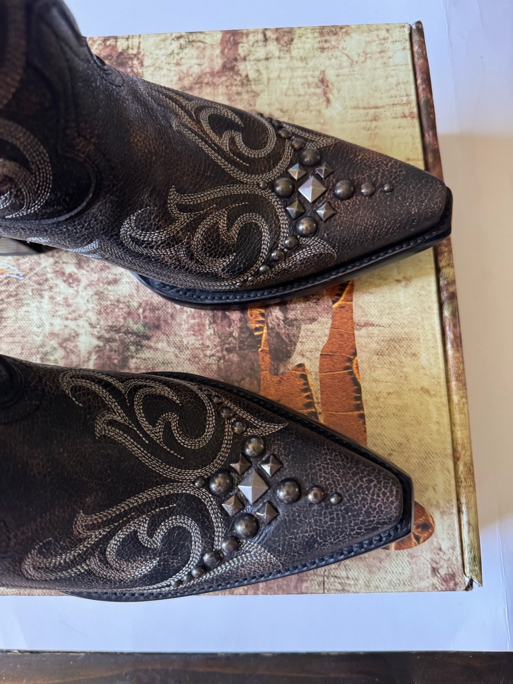 Old Gringo Dark Brown Leather Short Western Boots with Silver Stitching - Picture 2 of 8